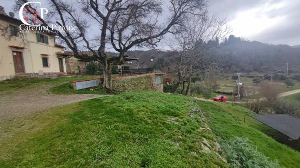 casa indipendente in vendita a Pontassieve in zona Acone