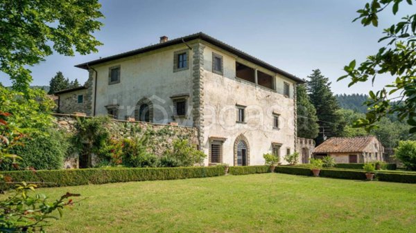 casa indipendente in vendita a Pontassieve
