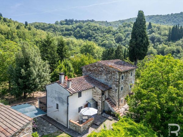 casa indipendente in vendita a Pontassieve