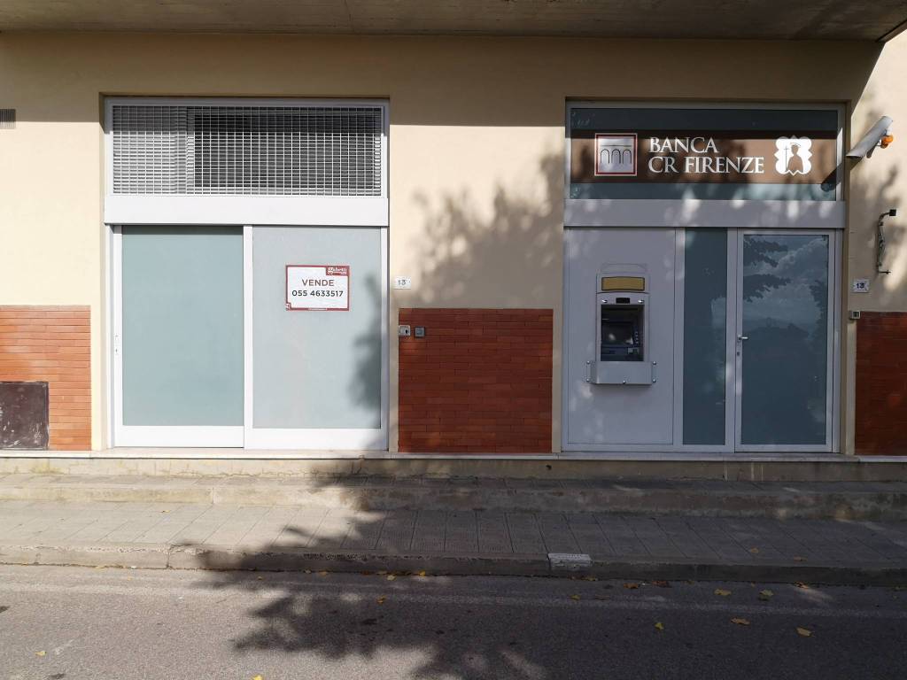 negozio in vendita a Pontassieve in zona Santa Brigida