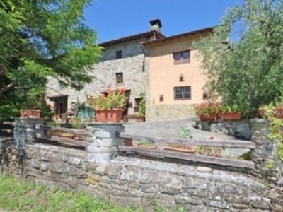 casa indipendente in vendita a Pontassieve