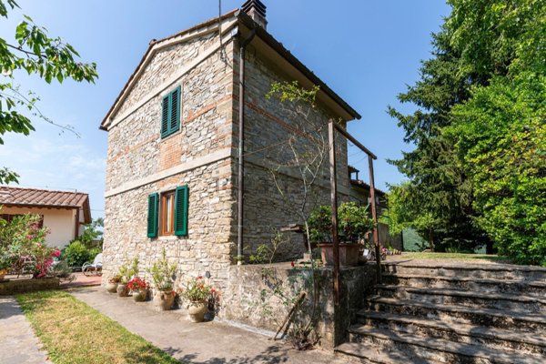 appartamento in vendita a Pontassieve in zona Colognole