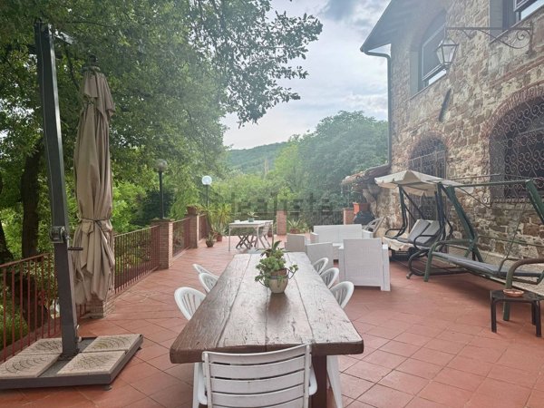 pentavano in vendita a Pontassieve