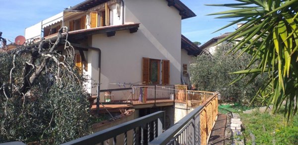 casa indipendente in vendita a Pontassieve in zona Doccia