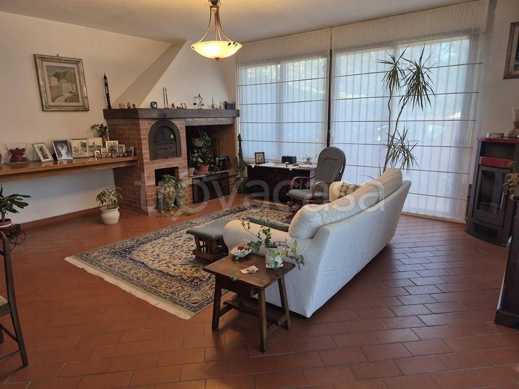 casa indipendente in vendita a Pontassieve