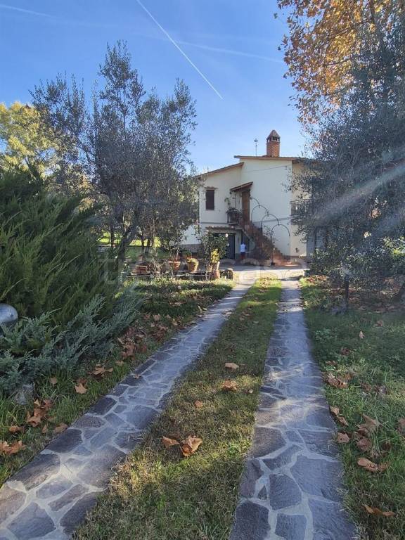 casa indipendente in vendita a Pontassieve