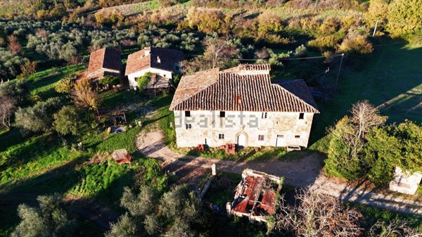 casa indipendente in vendita a Pontassieve