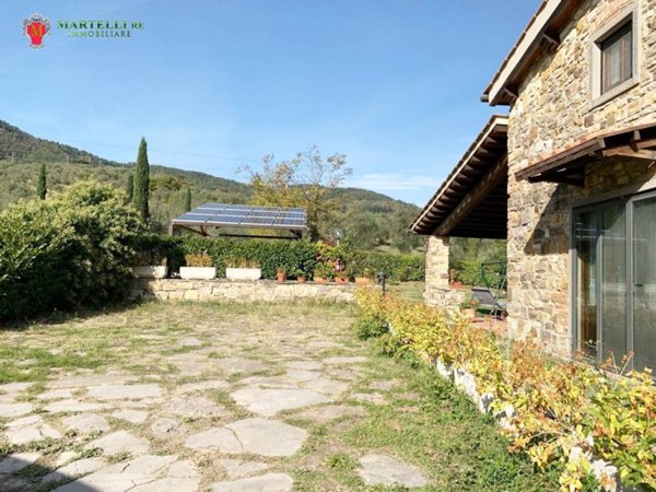 casa indipendente in vendita a Pontassieve