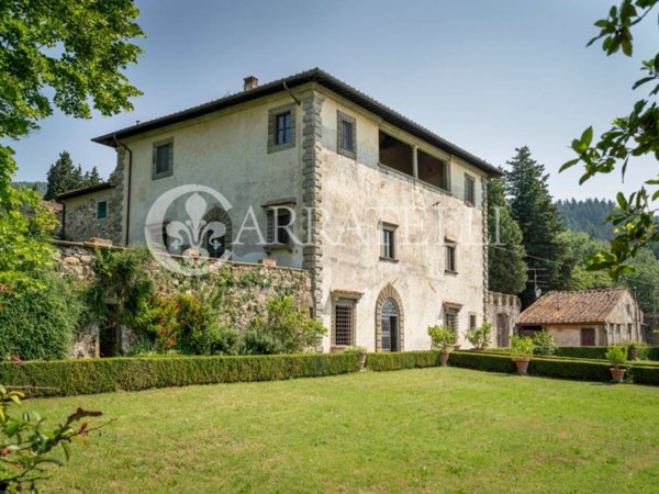 casa indipendente in vendita a Pontassieve