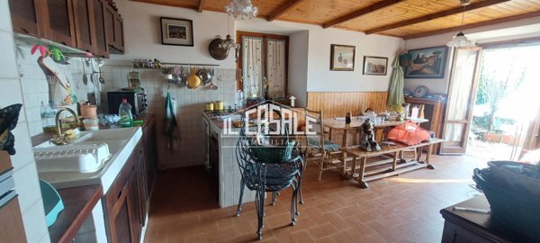 casa indipendente in vendita a Pontassieve in zona Colognole