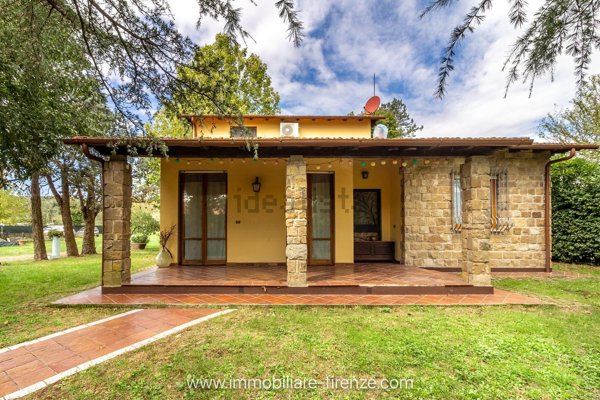 casa indipendente in vendita a Pontassieve