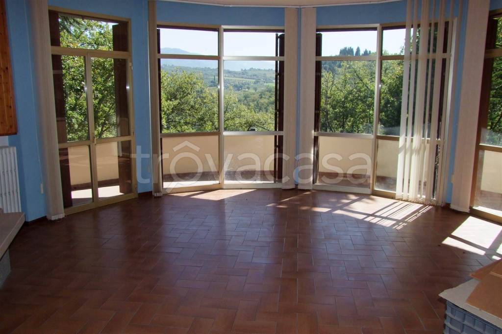 casa indipendente in vendita a Pontassieve in zona Doccia