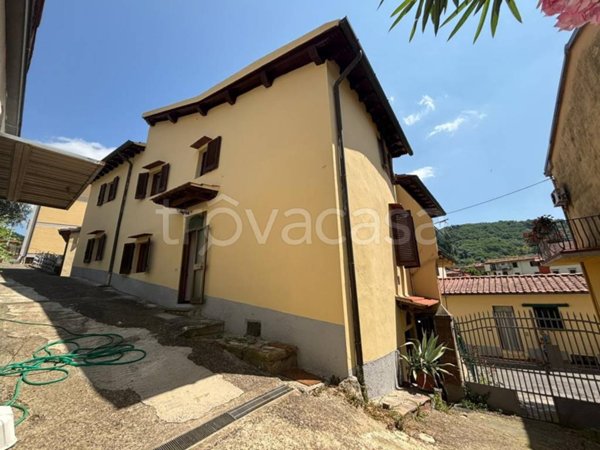casa indipendente in vendita a Pontassieve