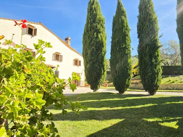 casa indipendente in vendita a Pontassieve