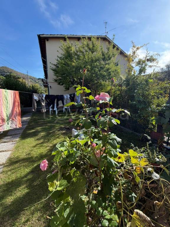appartamento in vendita a Pontassieve in zona Le Falle