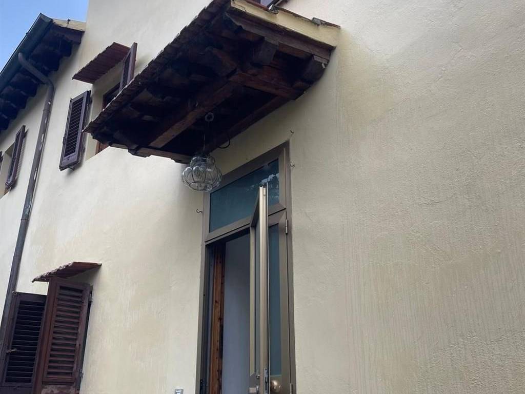 casa indipendente in vendita a Pontassieve