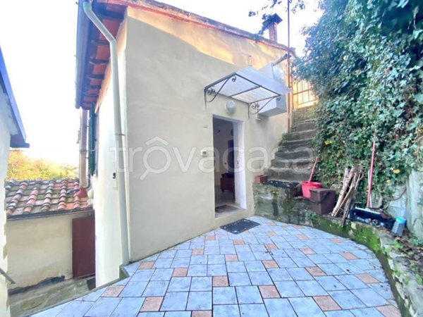 appartamento in vendita a Pontassieve in zona Santa Brigida