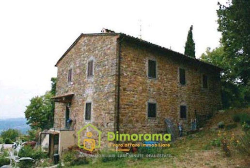 casa indipendente in vendita a Pontassieve