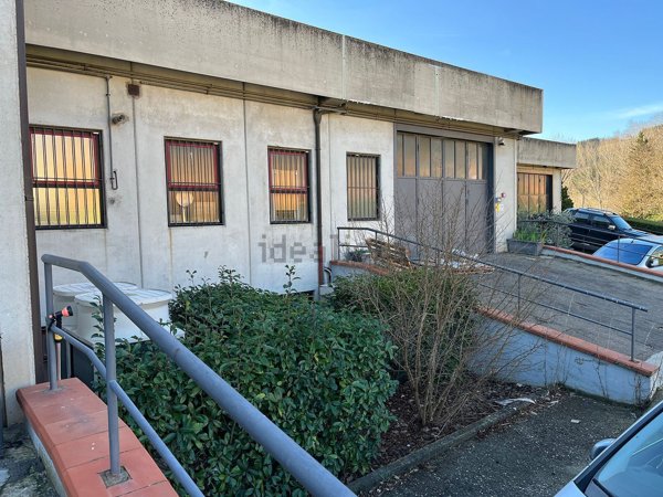 locale di sgombero in vendita a Pontassieve