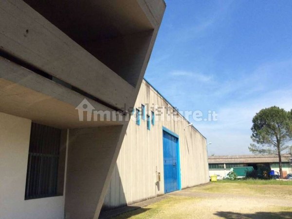 capannone in vendita a Pontassieve