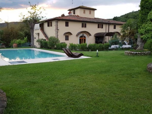 casa indipendente in vendita a Pontassieve