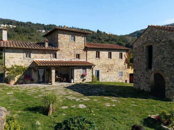 casa indipendente in vendita a Pontassieve