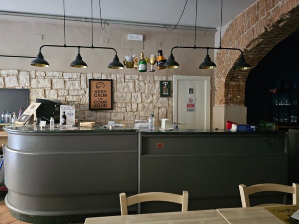 locale commerciale in vendita a Pontassieve