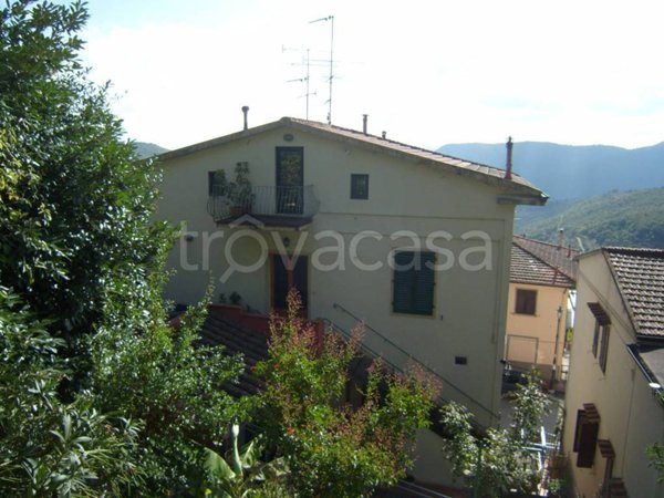 appartamento in vendita a Pontassieve in zona Santa Brigida