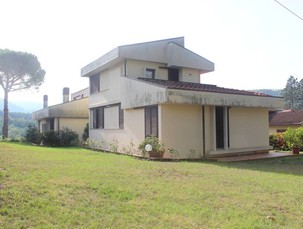 casa indipendente in vendita a Pontassieve in zona Molino del Piano