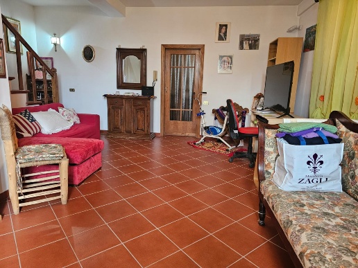 casa indipendente in vendita a Pontassieve in zona Doccia
