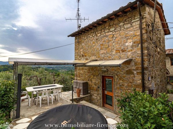 casa indipendente in vendita a Pontassieve