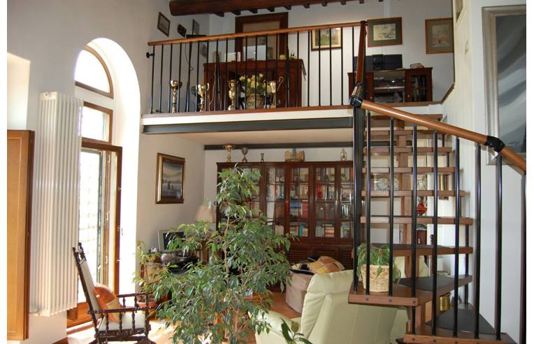 casa indipendente in vendita a Pontassieve