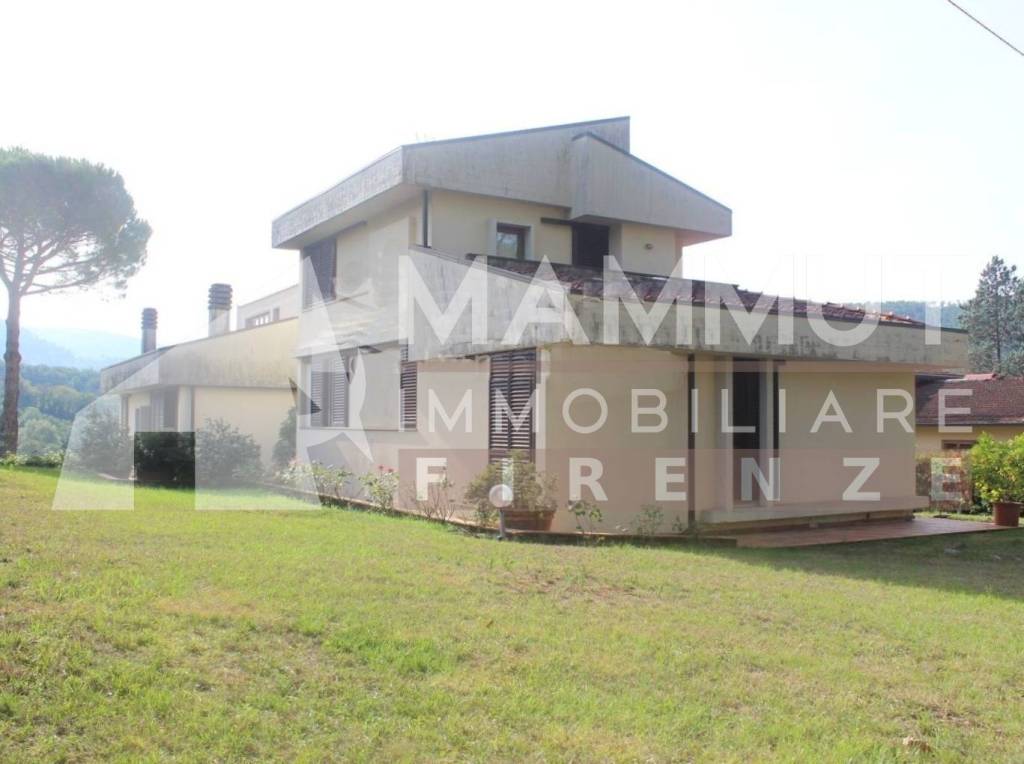 casa indipendente in vendita a Pontassieve