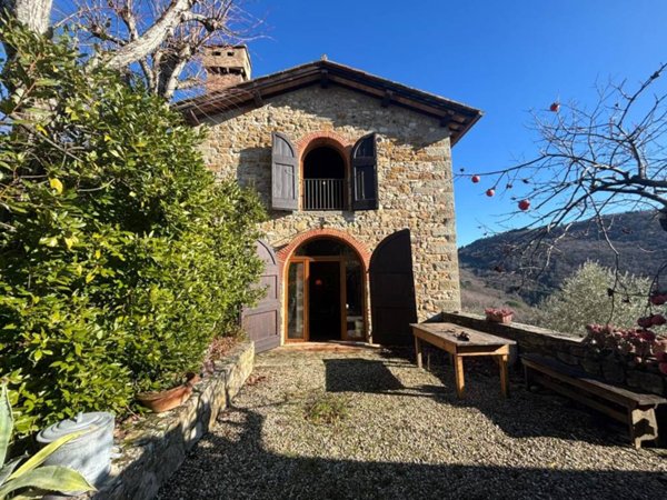 casa indipendente in vendita a Pontassieve