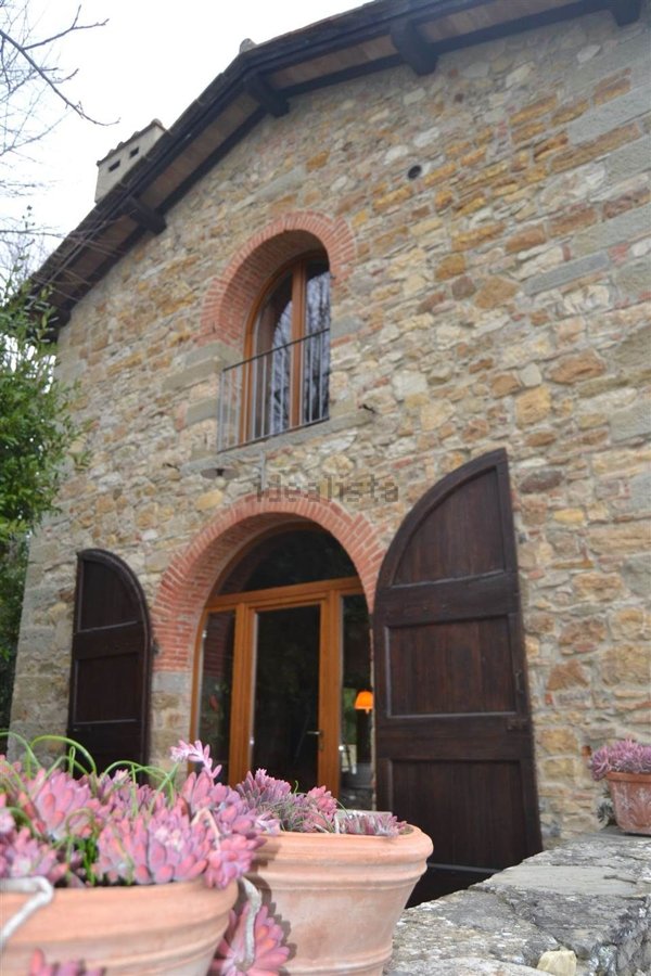 casa indipendente in vendita a Pontassieve