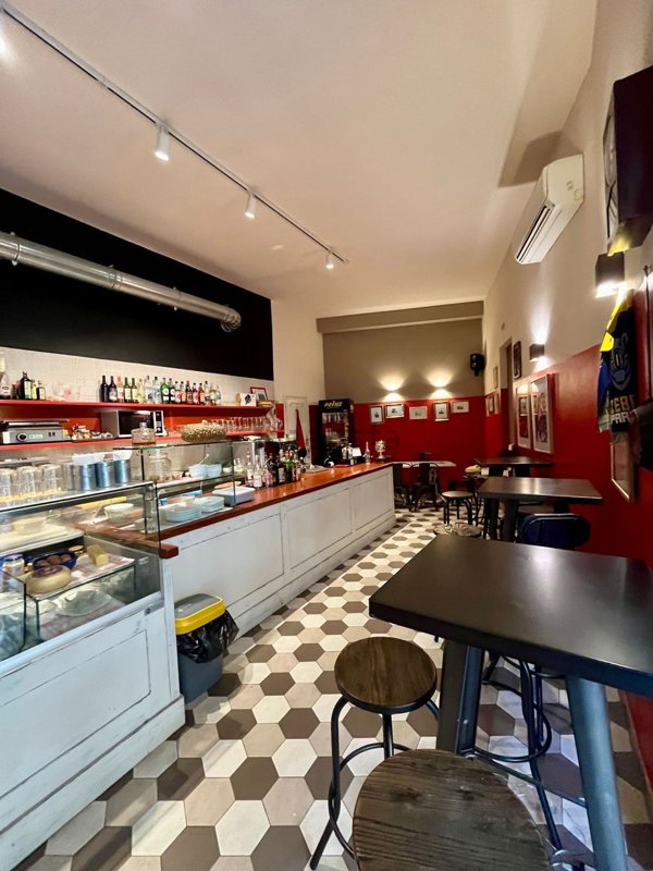 locale commerciale in vendita a Pontassieve