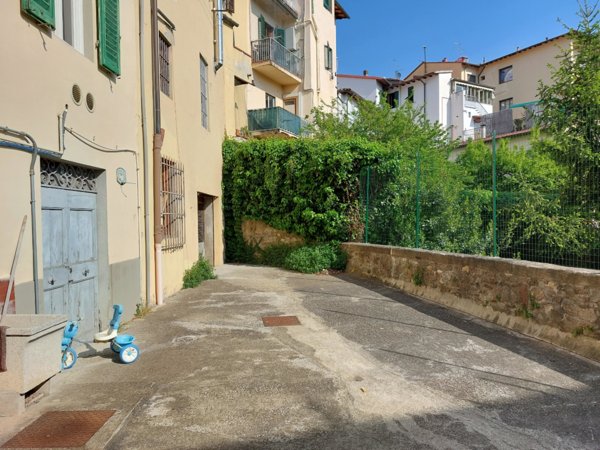 locale di sgombero in vendita a Pontassieve