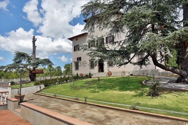 casa indipendente in vendita a Pontassieve