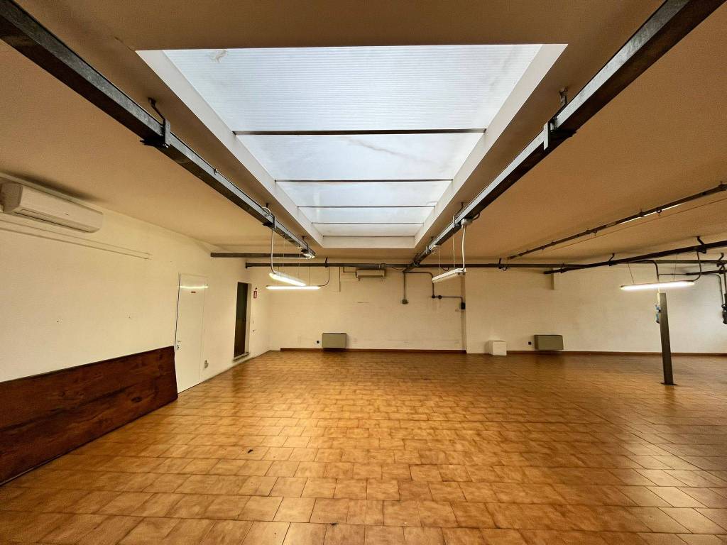 negozio in vendita a Pontassieve