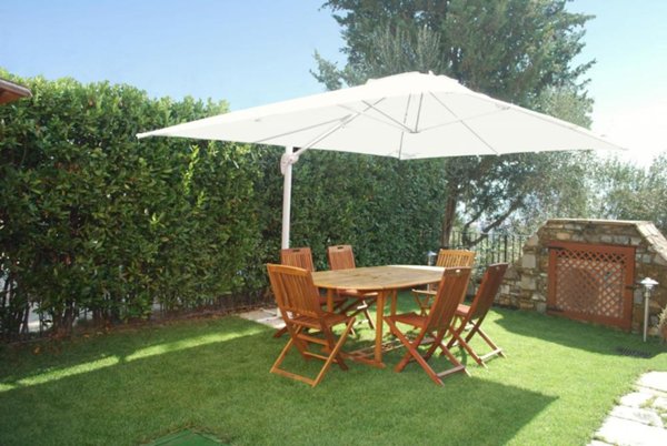 casa indipendente in vendita a Pontassieve