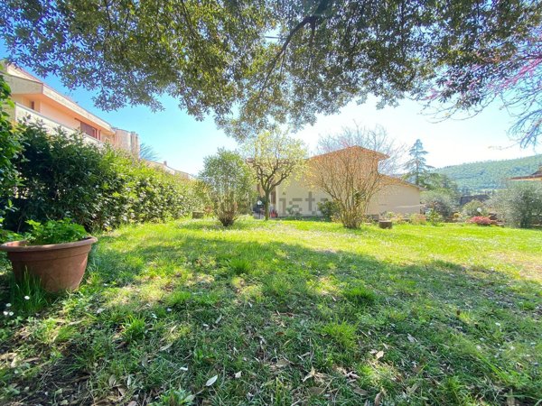 casa indipendente in vendita a Pontassieve in zona Molino del Piano