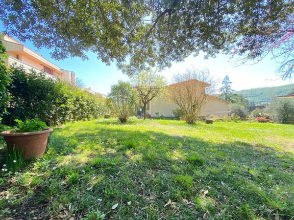 casa indipendente in vendita a Pontassieve in zona Molino del Piano