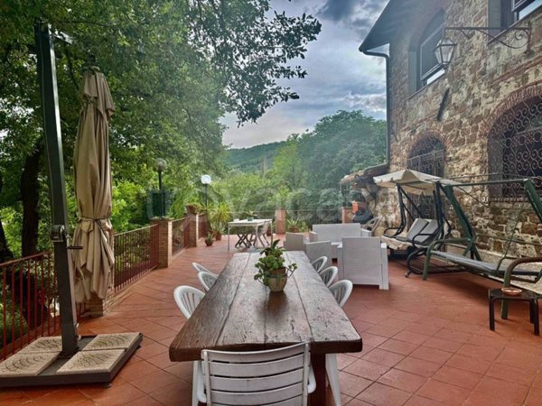 casa indipendente in vendita a Pontassieve