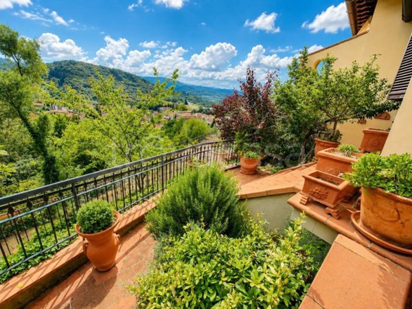 casa indipendente in vendita a Pontassieve in zona Doccia