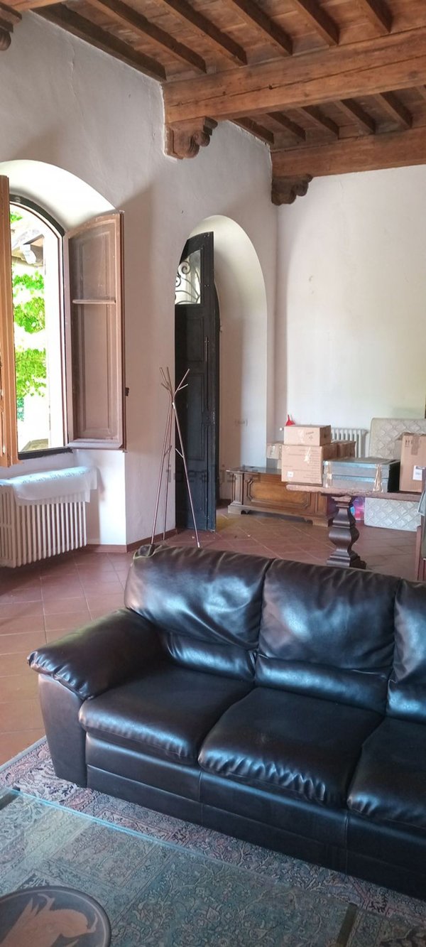 esavano in vendita a Pontassieve