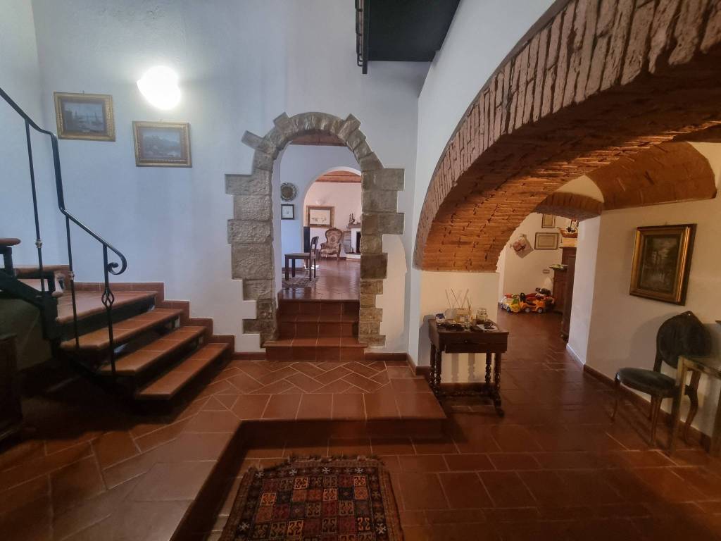 casa indipendente in vendita a Pontassieve