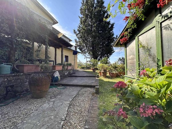 casa indipendente in vendita a Pontassieve in zona Colognole