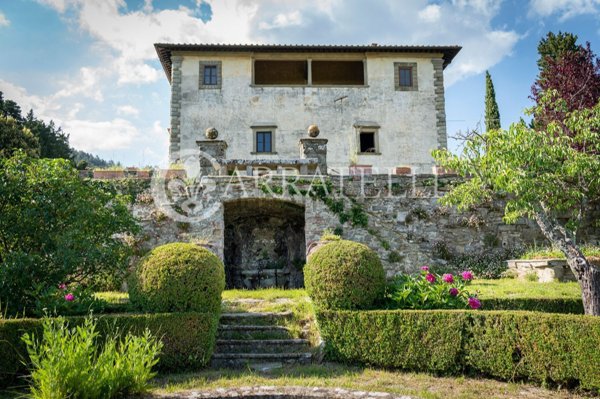 casa indipendente in vendita a Pontassieve