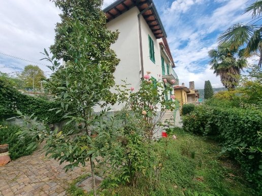 casa indipendente in vendita a Pontassieve