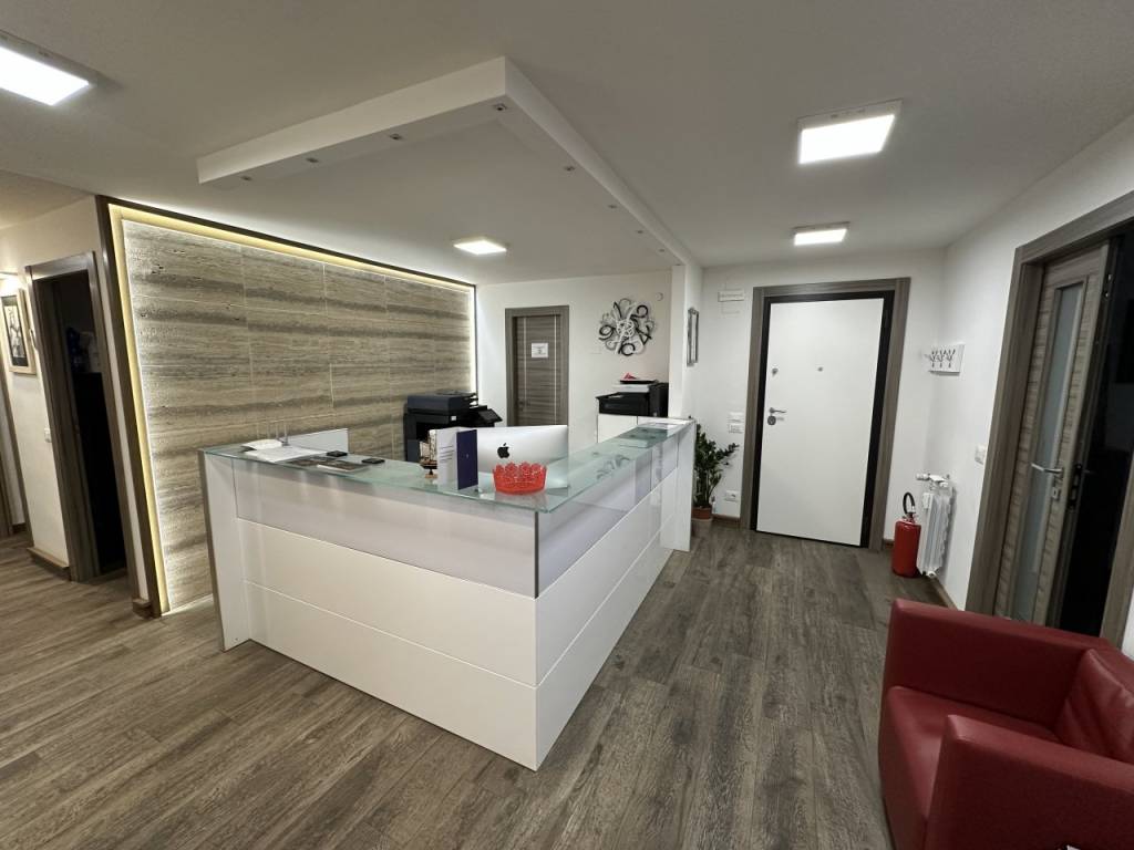 ufficio in vendita a Pontassieve